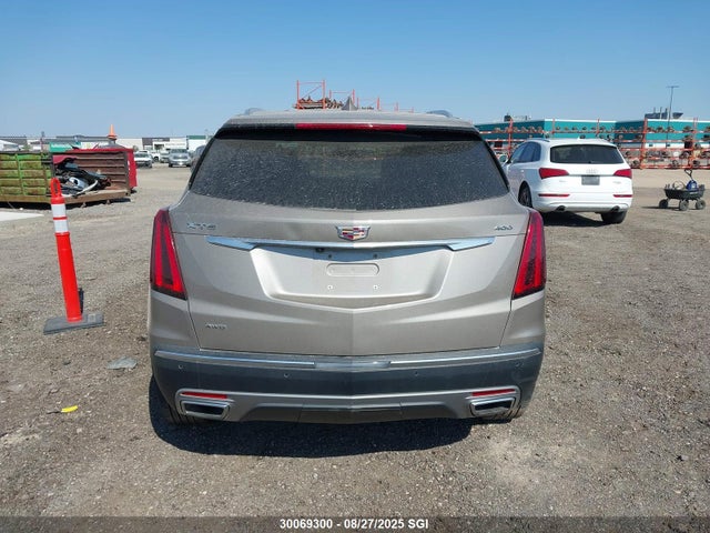 1GYKNDRS3PZ175445 Cadillac lgx