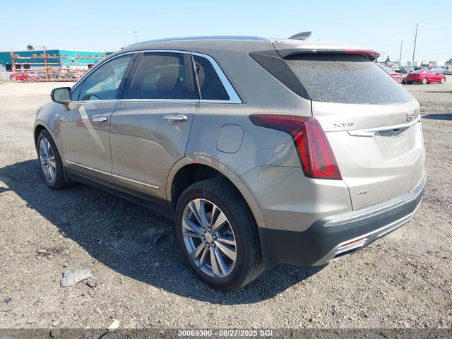 1GYKNDRS3PZ175445 Cadillac lgx