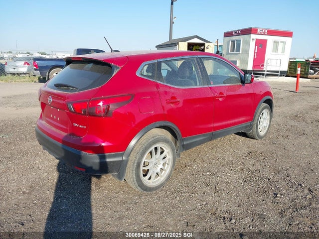 JN1BJ1CRXHW102438 Nissan 2017