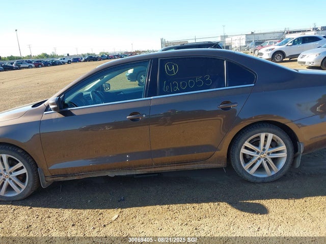Volkswagen 2015 2015 3VWLA7AJ2FM239997 Image 14