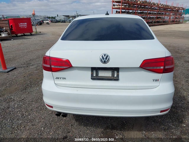 3VWL07AJ7FM326278 Volkswagen Jetta