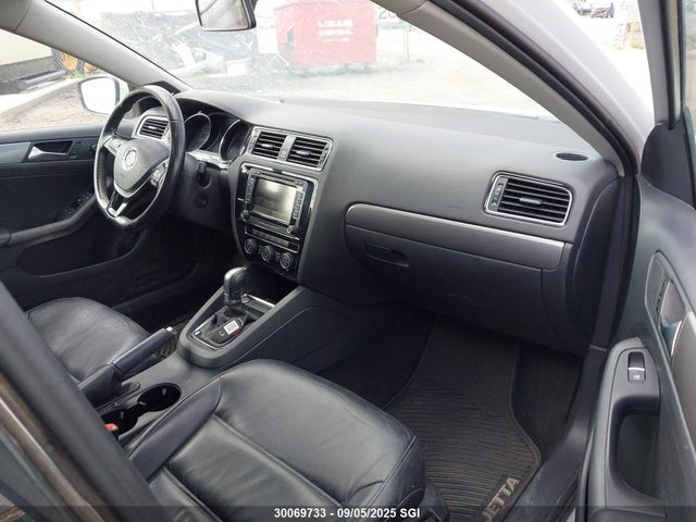 3VWL07AJ7FM326278 Volkswagen Jetta
