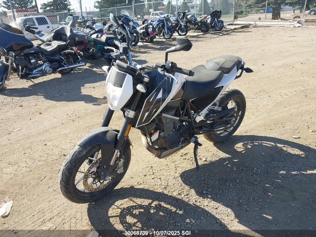 KTM 2018 2018 VBKLDV40XJM714526 Image 2