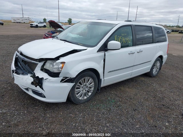 2C4RC1JG6FR720501 Chrysler Town and Country