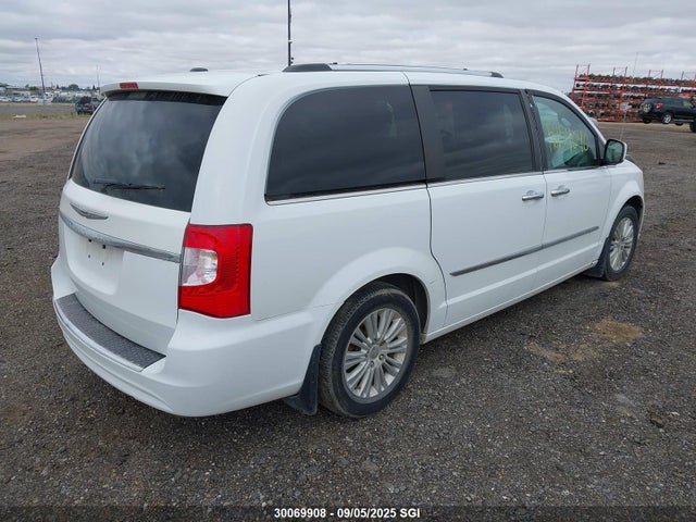 2C4RC1JG6FR720501 Chrysler Town and Country