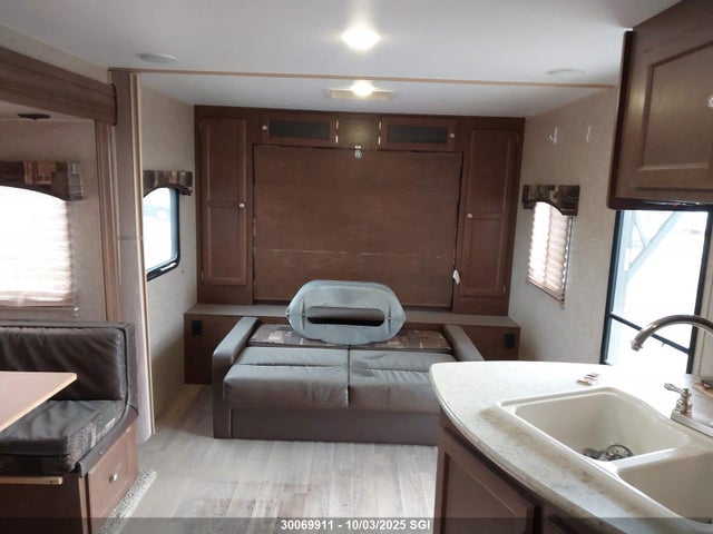 4EZT1252XG5088339 Kz Inc. 2016