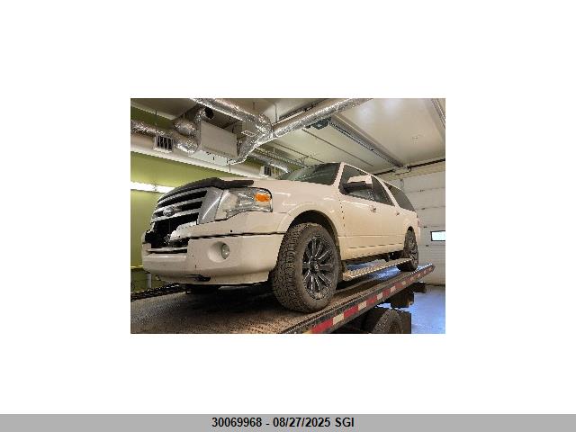 Ford Expedition 2014 1FMJK2A5XEEF45049 Image 2