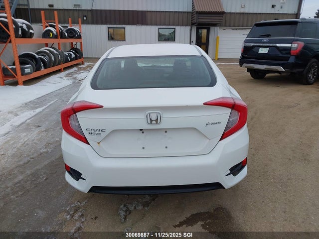 Продаж на аукціоні авто 2018 Honda Civic Lx, vin: 2HGFC2F56JH005296, номер лоту: 30069887