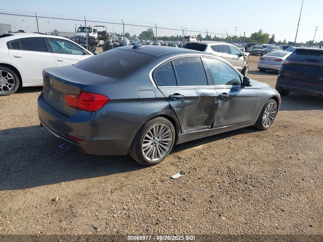 WBA3B3C5XEJ979024 BMW 328I