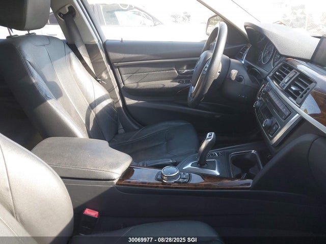 WBA3B3C5XEJ979024 BMW 328I