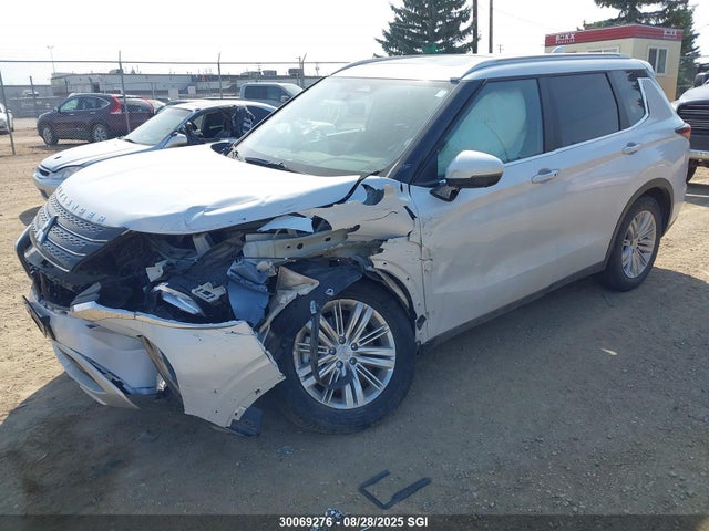 JA4J4VA86RZ615746 Mitsubishi Outlander