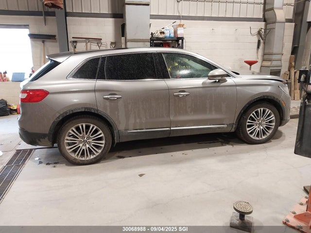 2LMTJ8LR8GBL72892 Lincoln MKX
