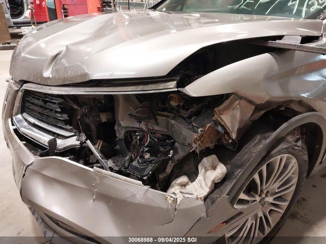 2LMTJ8LR8GBL72892 Lincoln MKX