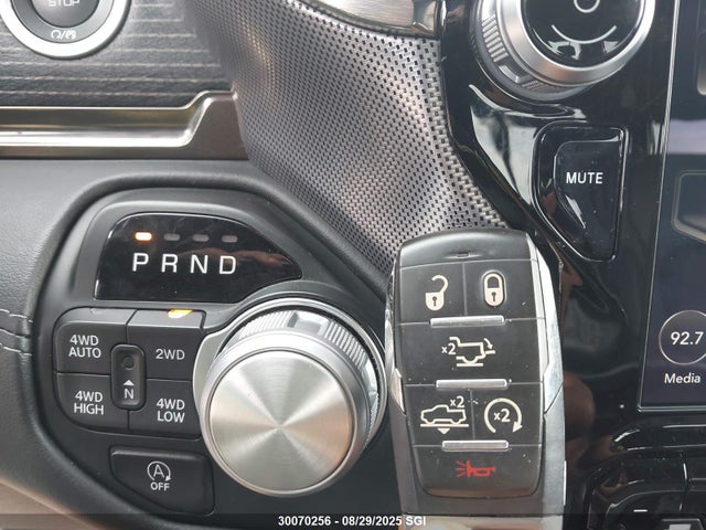 RAM 1500 2019 1C6SRFHT2KN615176 Image 11