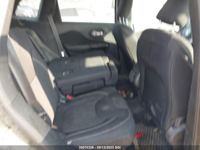 Jeep Cherokee 2015 1C4PJLCB4FW607499 Image 8