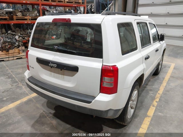 1C4NJRAB3HD178741 Jeep Patriot