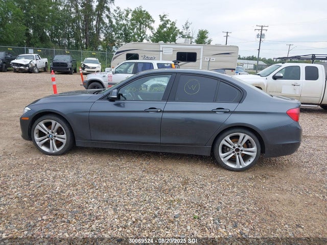 WBA3B3C5XEJ979797 BMW 328I
