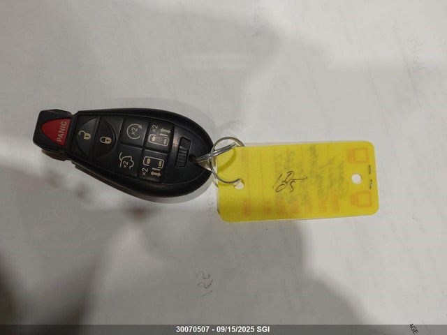 2C4RC1CG9ER303417 Chrysler Town and Country