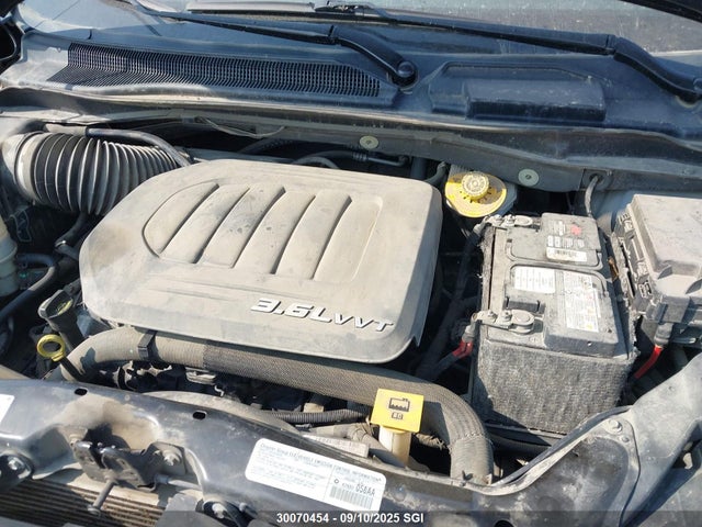 2C4RC1CG2ER349767 Chrysler Town and Country
