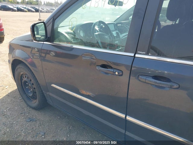 2C4RC1CG2ER349767 Chrysler Town and Country