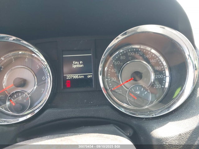 2C4RC1CG2ER349767 Chrysler Town and Country
