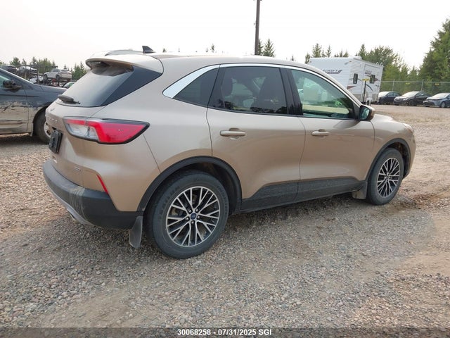 1FMCU0EZ9MUA75153 Ford hev/phev