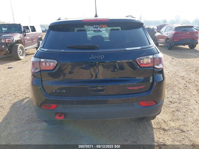 3C4NJDDB8NT114389 Jeep Compass