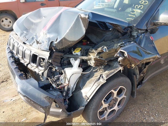3C4NJDDB8NT114389 Jeep Compass