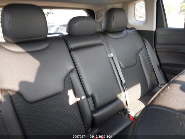 3C4NJDDB8NT114389 Jeep Compass
