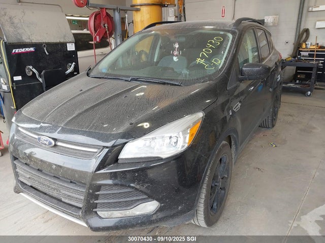 1FMCU9GX8FUC17267 Ford Escape