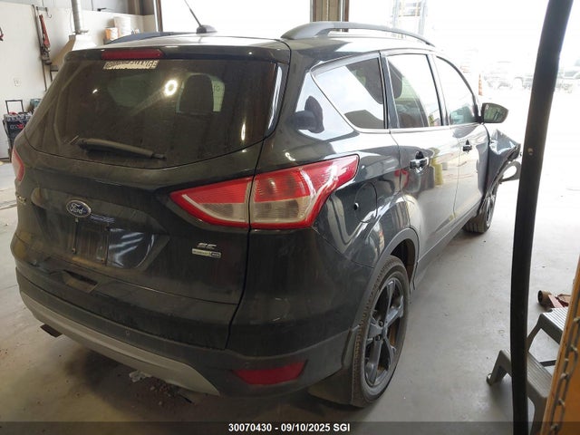 1FMCU9GX8FUC17267 Ford Escape