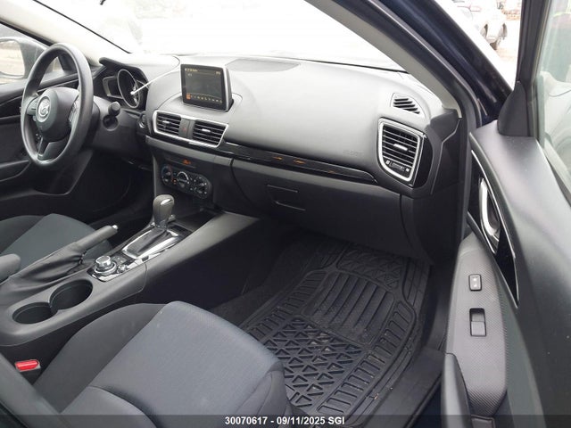 3MZBM1U70GM317288 Mazda pe