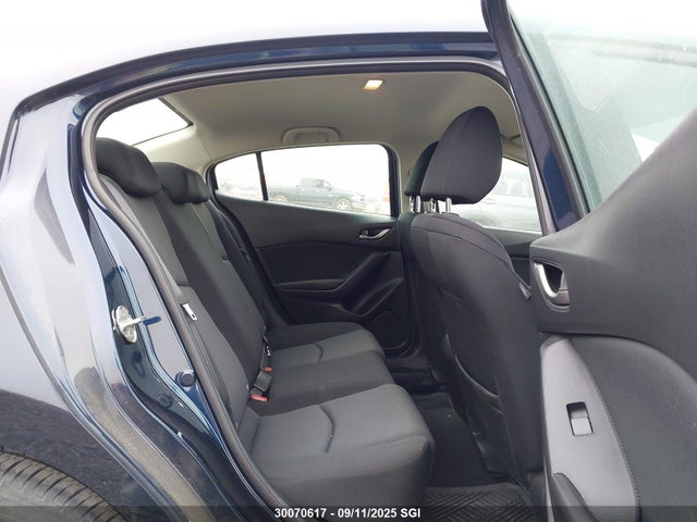 3MZBM1U70GM317288 Mazda pe
