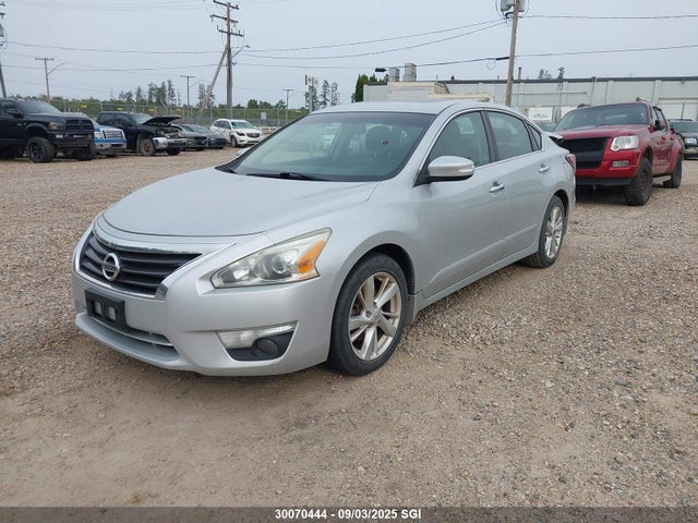 1N4AL3AP2EN335608 Nissan 2014
