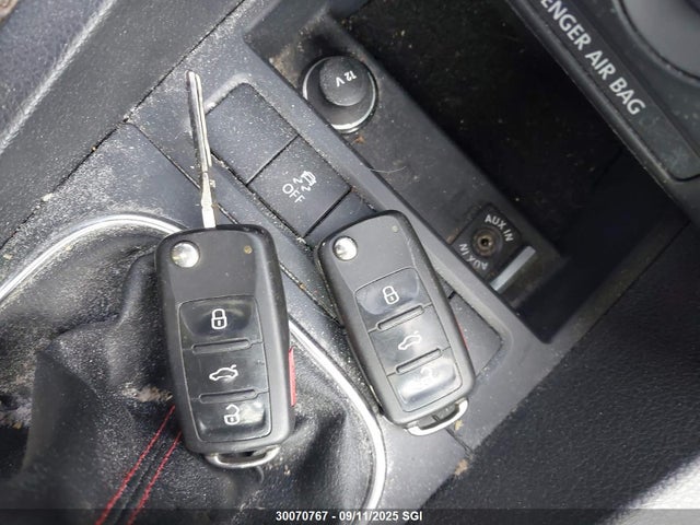 3VW5T7AJ3EM283802 Volkswagen Jetta