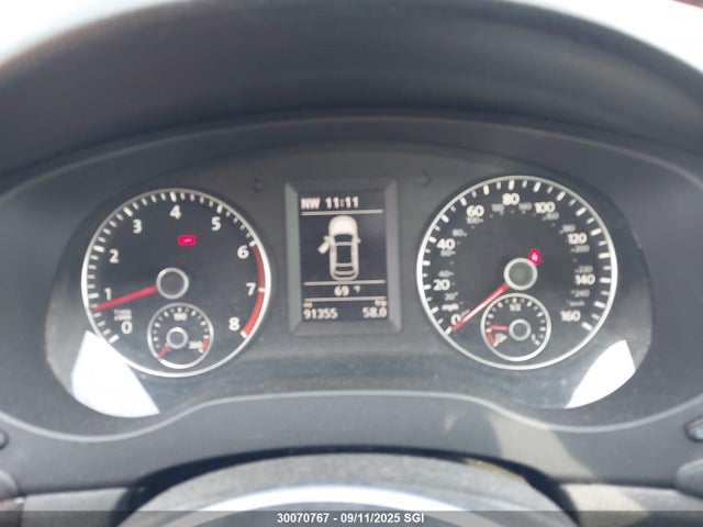 3VW5T7AJ3EM283802 Volkswagen Jetta