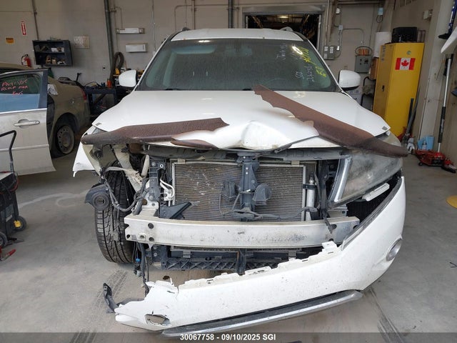 Nissan 2014 2014 5N1AR2MM3EC673028 Image 13