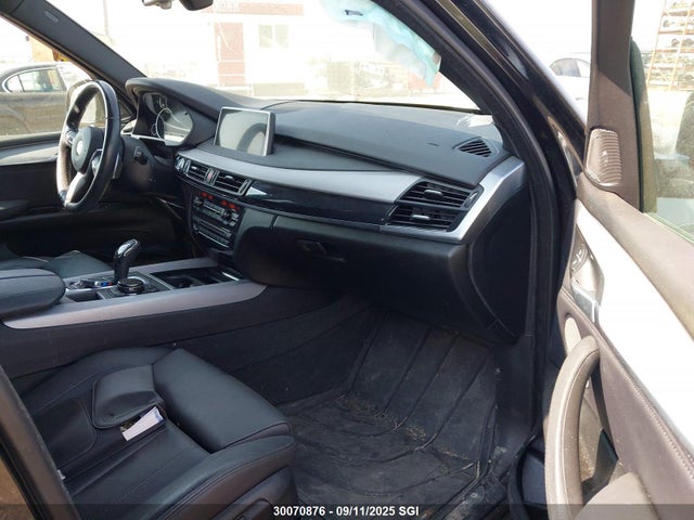 5UXKR6C58G0J83326 BMW X5