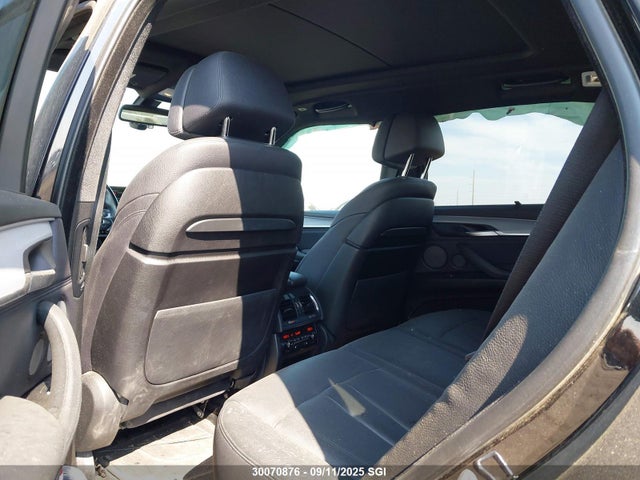 5UXKR6C58G0J83326 BMW X5