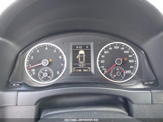 WVGJV7AX0FW032457 Volkswagen 2015