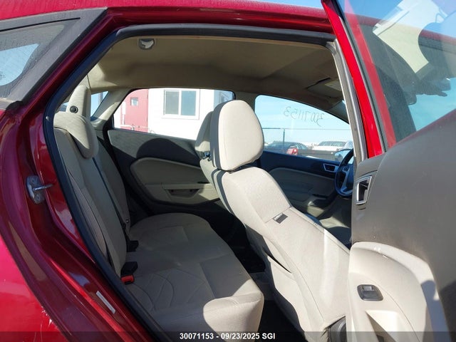 3FADP4BJ1FM127958 Ford 2015