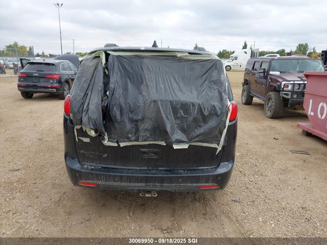 2C4RC1EG7LR140647 Chrysler Pacifica