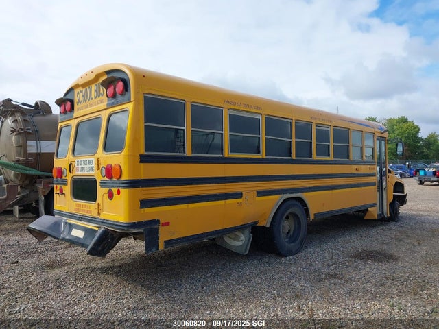 1BAKCCEHXJF331225 Blue Bird Ford 6.8l