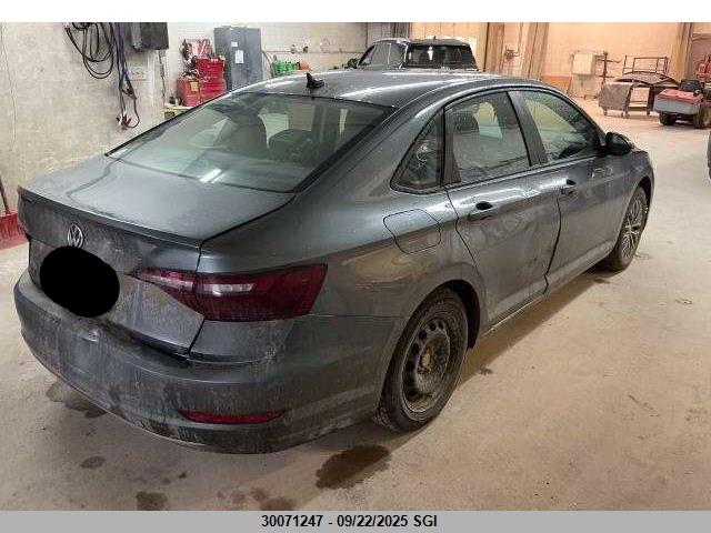 3VWEB7BU0LM077281 Volkswagen 1.4 tsi