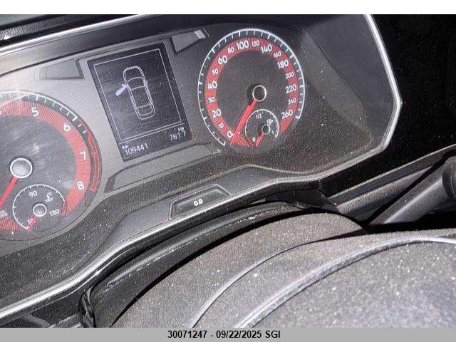 3VWEB7BU0LM077281 Volkswagen 1.4 tsi