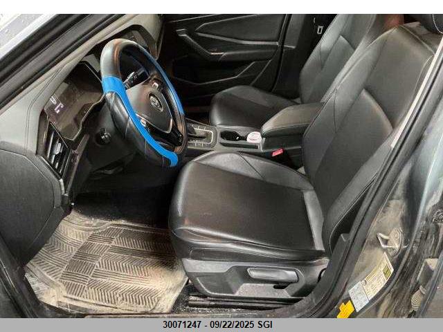 3VWEB7BU0LM077281 Volkswagen 1.4 tsi