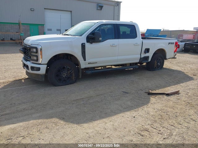 Ford 2025 2025 1FT8W3BT0SEC84651 Image 2