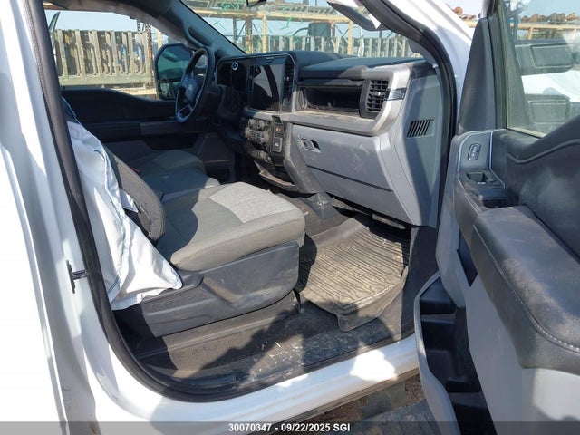 Ford 2025 2025 1FT8W3BT0SEC84651 Image 5