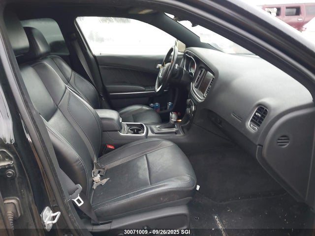 2C3CDXJG0GH110823 Dodge 2016