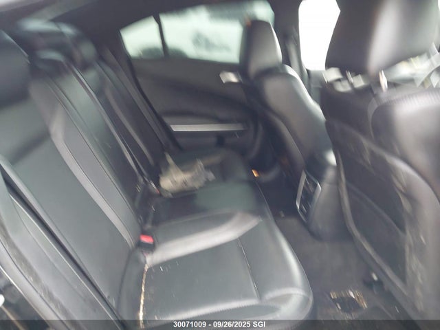2C3CDXJG0GH110823 Dodge 2016